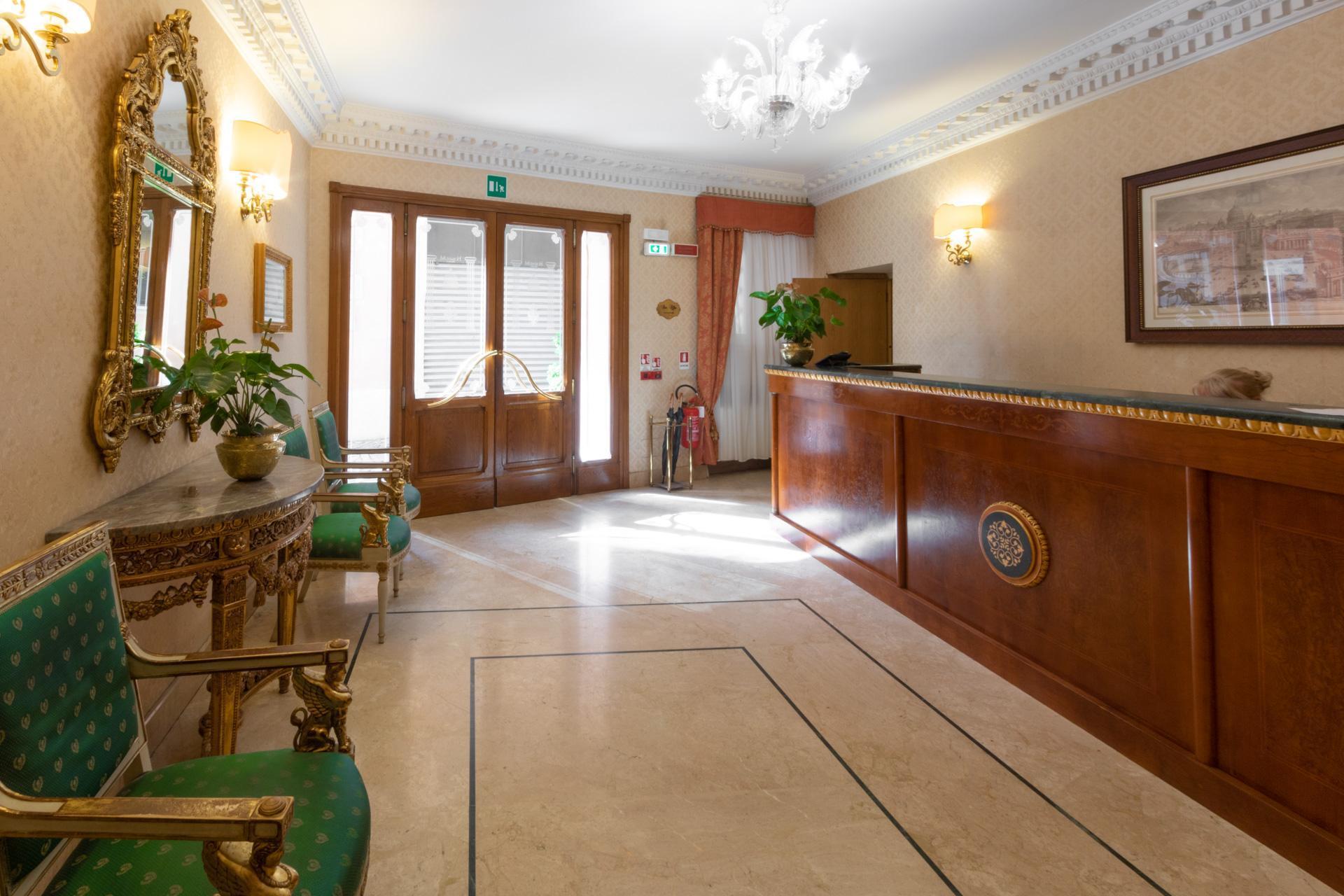 Hosianum Palace Affittacamere 3*